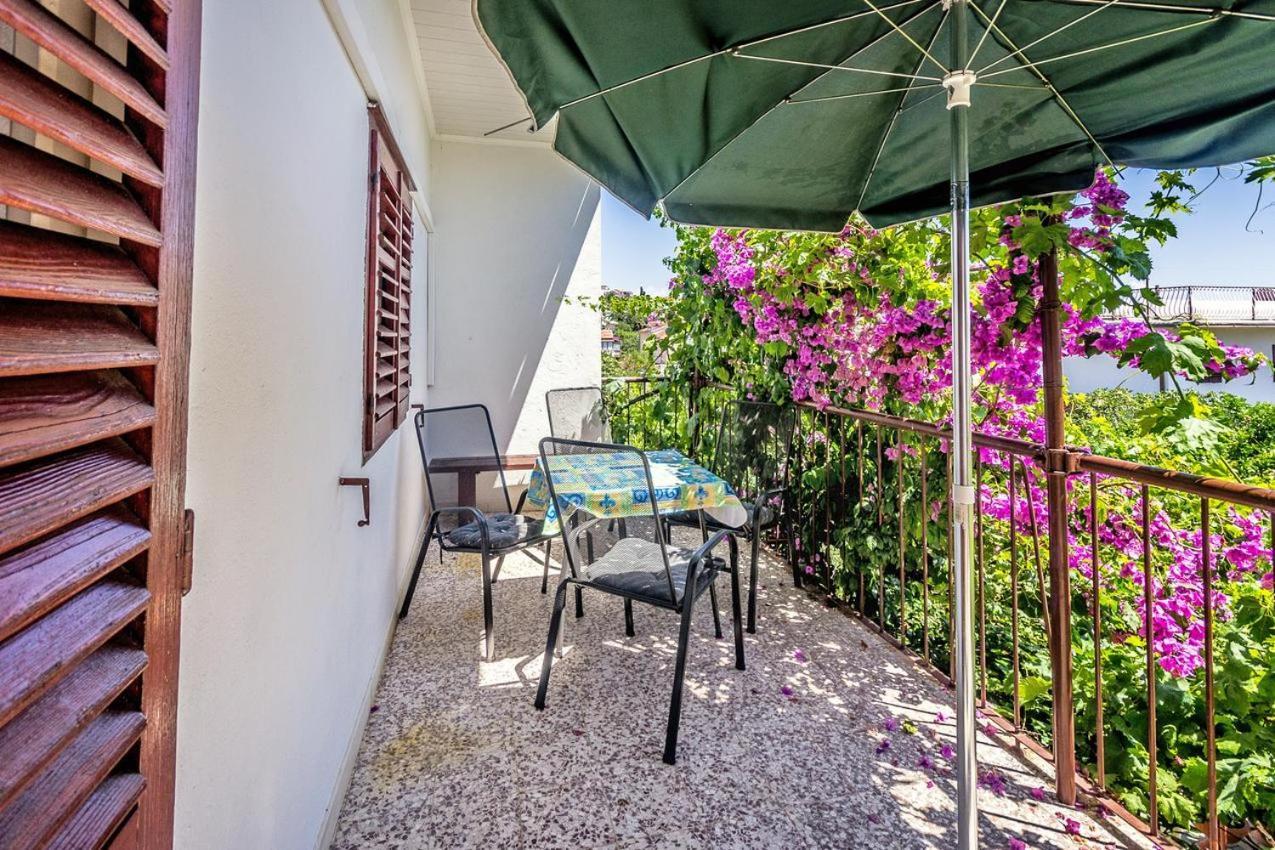 Apartamento Zora Seget Vranjica Exterior foto